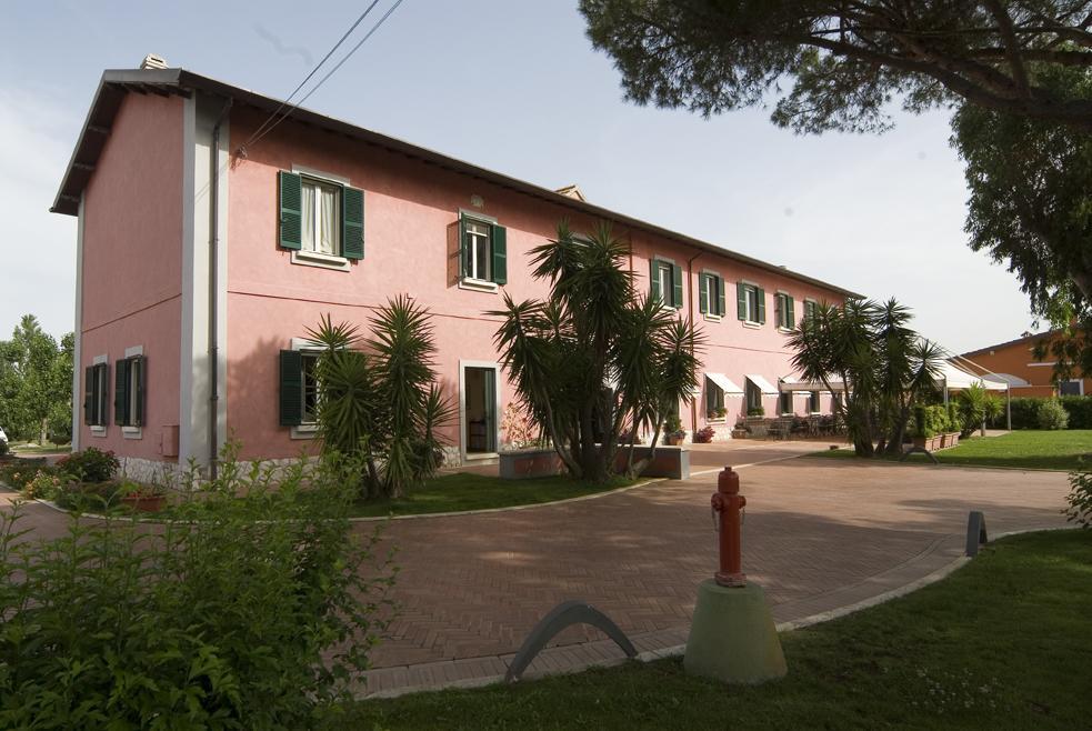 Il Casale Corte Rossa ลาตินา ภายนอก รูปภาพ