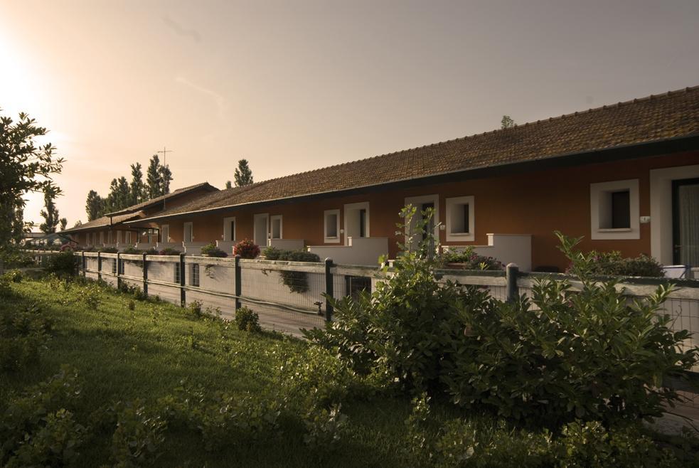 Il Casale Corte Rossa ลาตินา ภายนอก รูปภาพ